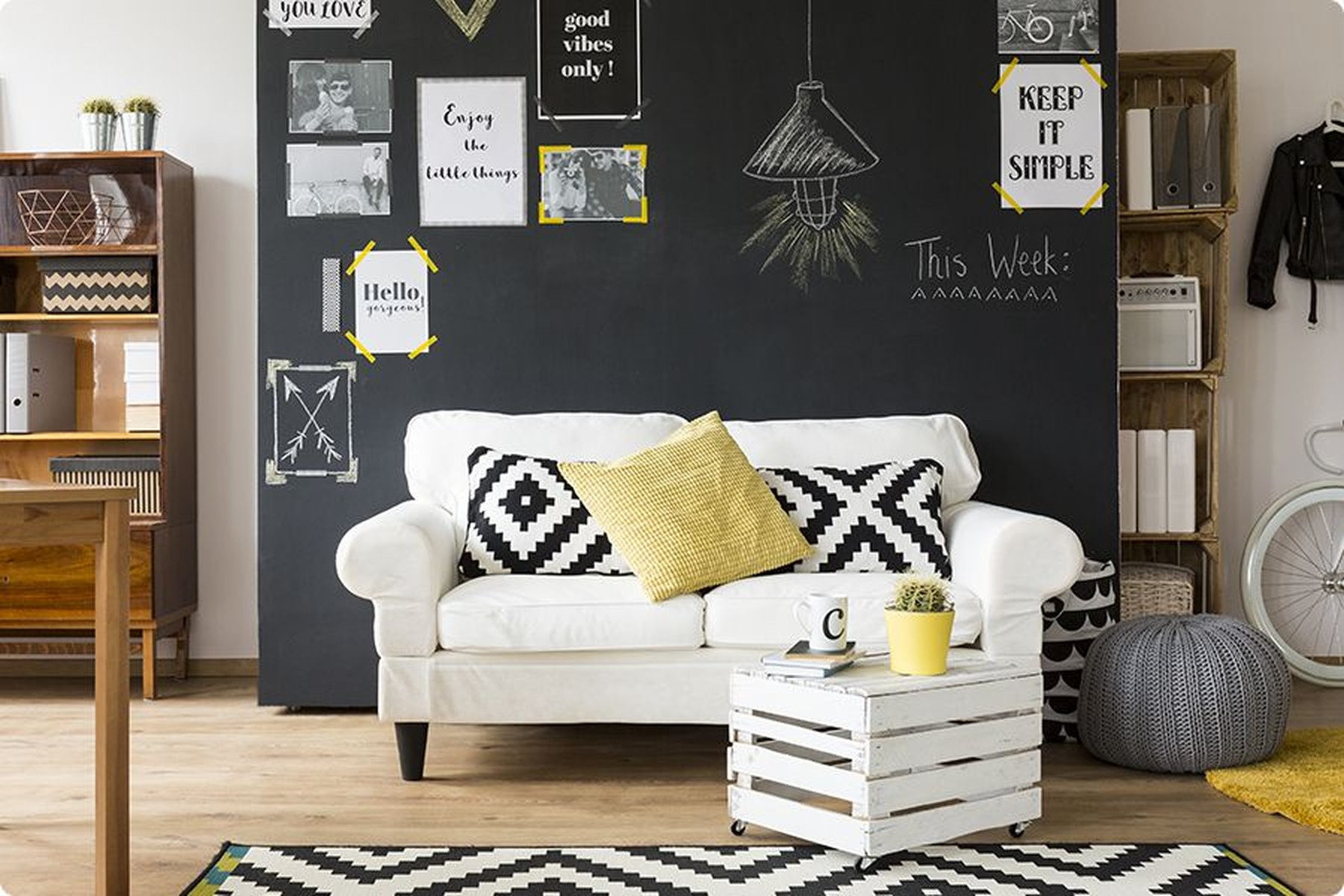 Decorate your walls for less with I Want Wallpaper